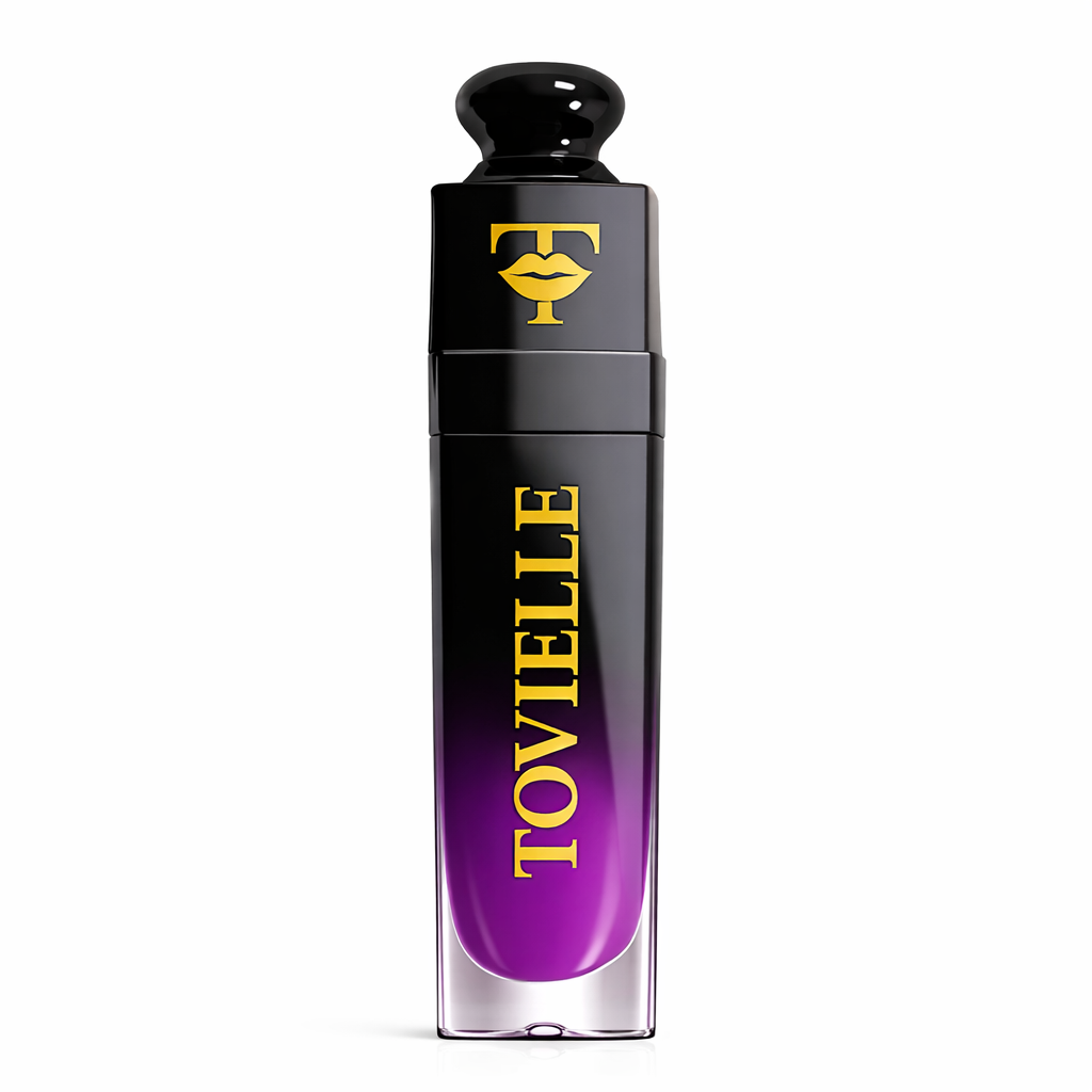 Tovielle Jupiter Lip Oil – glossy pink hydrating lip oil with high-shine finish on lips